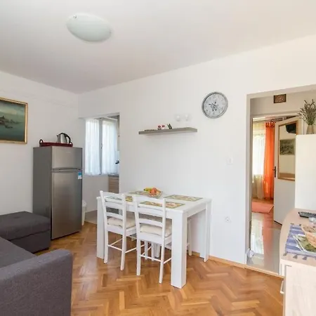 Apartamento Natasa Supetar